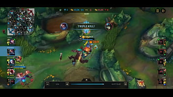 Samurai fazendo 1v3 com safadas