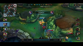 Samurai fazendo 1v3 com safadas