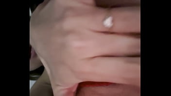 Me masturbo super rico viniendome a chorros