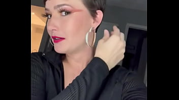 The curls i just can’t stop cutting them off ️what do you think i should do with my hair