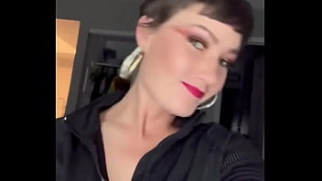 The curls i just can’t stop cutting them off ️what do you think i should do with my hair