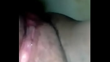 Me manda video metiendoce los dedos bien mojada