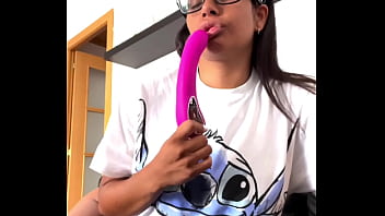 I get lonely at home and i take proffit for play with my pussy sheila ortega