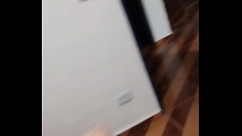 Fiquei de 4 na cama provocando meu marido pra ele vim socar a rola em mim e gozar na minha buceta de outa