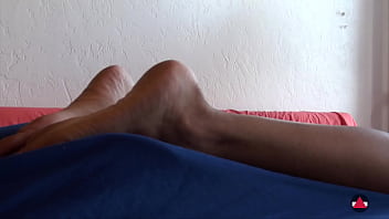 Some nice sexy feet for you to enjoy