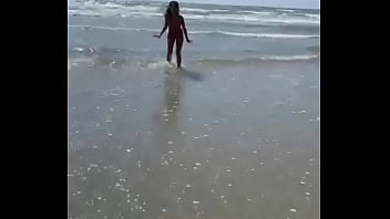 Qui viens à la plage avec moi