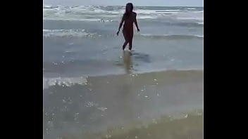 Qui viens à la plage avec moi