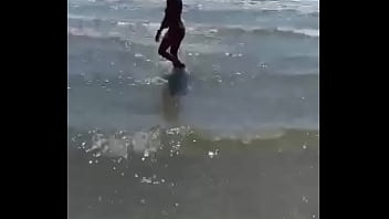 Qui viens à la plage avec moi