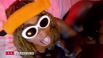 Xxx threesome i didn't know that my new roommate from the north can handle a cock like this