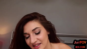 Bj giving babe pussynailed in amateur pov action