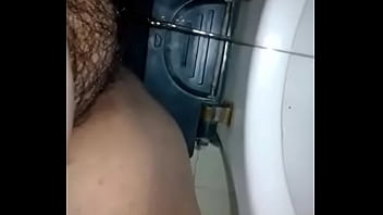 Quiero beber toda su pipí