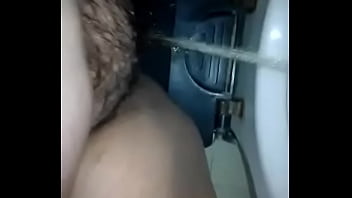 Quiero beber toda su pipí
