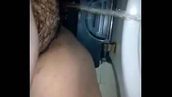 Quiero beber toda su pipí Quiero beber toda su pipí