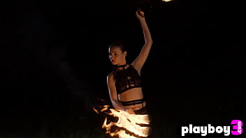 Beautiful babe posed and exposed her stunning body after hot striptease