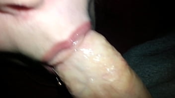 18 year old sucks cock and gets cumshot