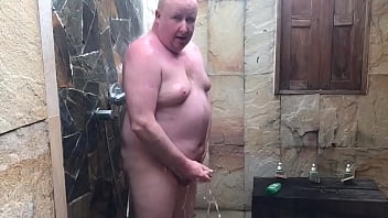 Soapy Shower On Vacation thumbnail