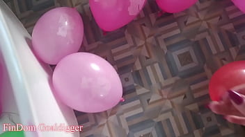 Highly arched feet in stockings