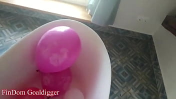 Highly arched feet in stockings