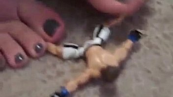 ▶ caught on the couch