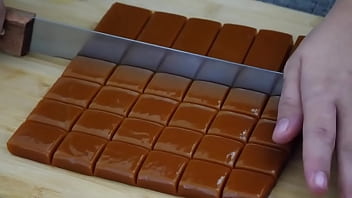 Metendo caramelo nessa safada