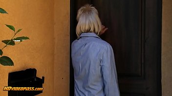 Booty shake cock riding