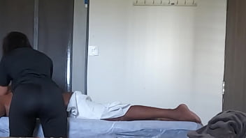 Spa lady got tempted after seeing cock