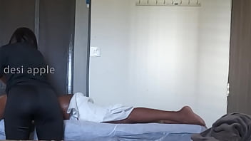 Spa lady got tempted after seeing cock