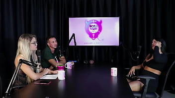 Foi convidada para ser esposa prefere morar sozinha a família sempre aceitou e o fetiche val mineirinha sheer red