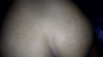 Novinha adora sentar em cima do meu pau