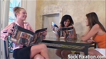 Lick my pussy and worship my feet