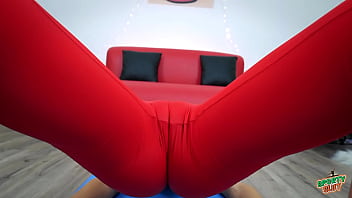 Perfect ass super puffy cameltoe flat belly babe