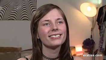 Sexy german babe sam rubs that pussy