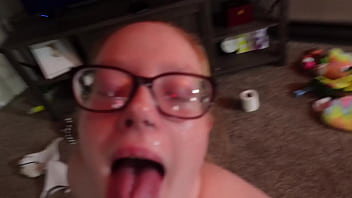 Cumshot big ass snow bunny sucks cum load out of bbc bull leaving her covered in cum