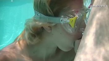 David fucks samantha underwater hardcore