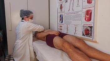 Paciente tem ereção ao sentir o toque da enfermeira