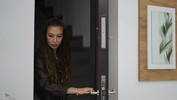 Nonton I Fuck My Boyfriend&rsquo;s Best Friend thumbnail