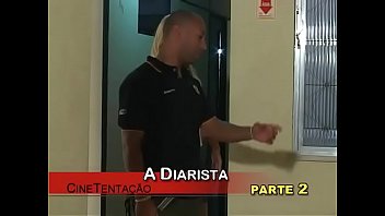 Loirinha britney jones ralando o cuzinho