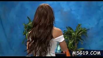 Hot hottie massages dick with lips