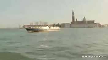 Sexy british emma leigh loves having her tits fucked