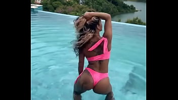 Onde mais seria gostoso rebolar assim