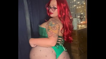 Rt if you’d help me take this off bbw cosplay hotwife