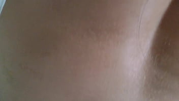 Toda manhã o marido sai pro trabalho e eu fodo essa esposa infiel insaciável