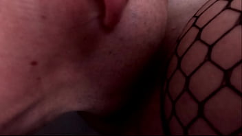 La mujer de mi amigo viene a mi casa ¡ es una viciosa del sexo¡