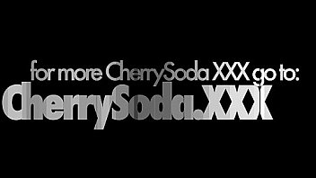 Passionate whore uts her cock sucking lips to work