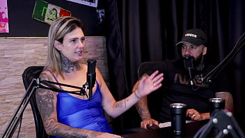 Fez um vídeo mijando de mãos dadas não solta squirting entraram no pornô por gostar de sexo e o ciúmes e receio de gravar casal dna watch sheer red