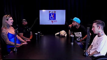 Fez um vídeo mijando de mãos dadas não solta squirting entraram no pornô por gostar de sexo e o ciúmes e receio de gravar casal dna watch sheer red