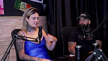 Fez um vídeo mijando de mãos dadas não solta squirting entraram no pornô por gostar de sexo e o ciúmes e receio de gravar casal dna watch sheer red