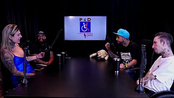 Fez um vídeo mijando de mãos dadas não solta squirting entraram no pornô por gostar de sexo e o ciúmes e receio de gravar casal dna watch sheer red