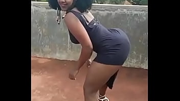 Kenyan ass twerking