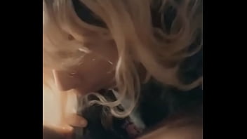 Sucking the cum out my tip